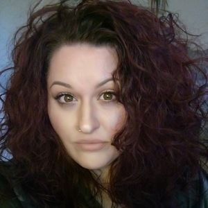 Meet your Posher, Yvette